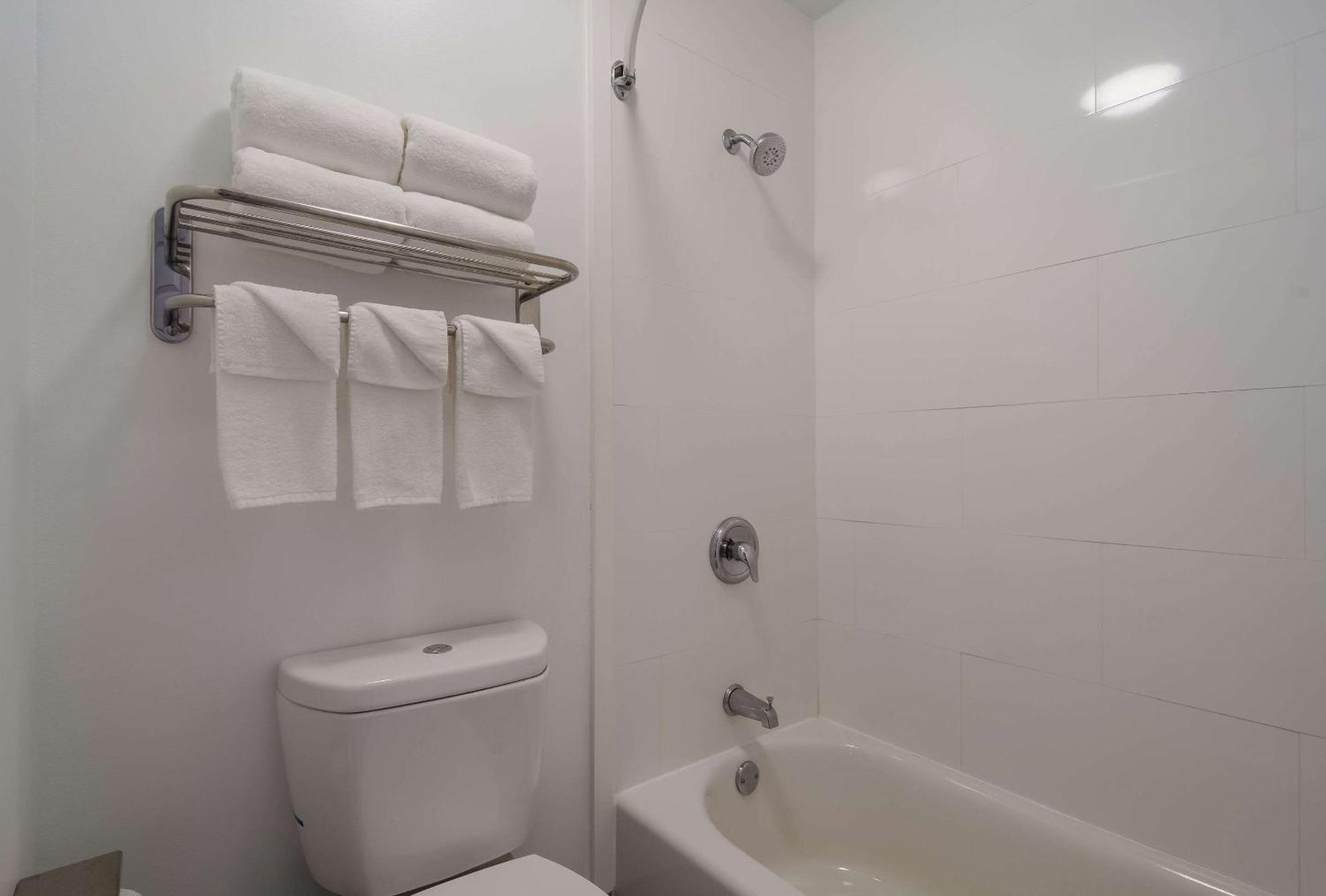 Quality Inn Goldsboro Exterior foto