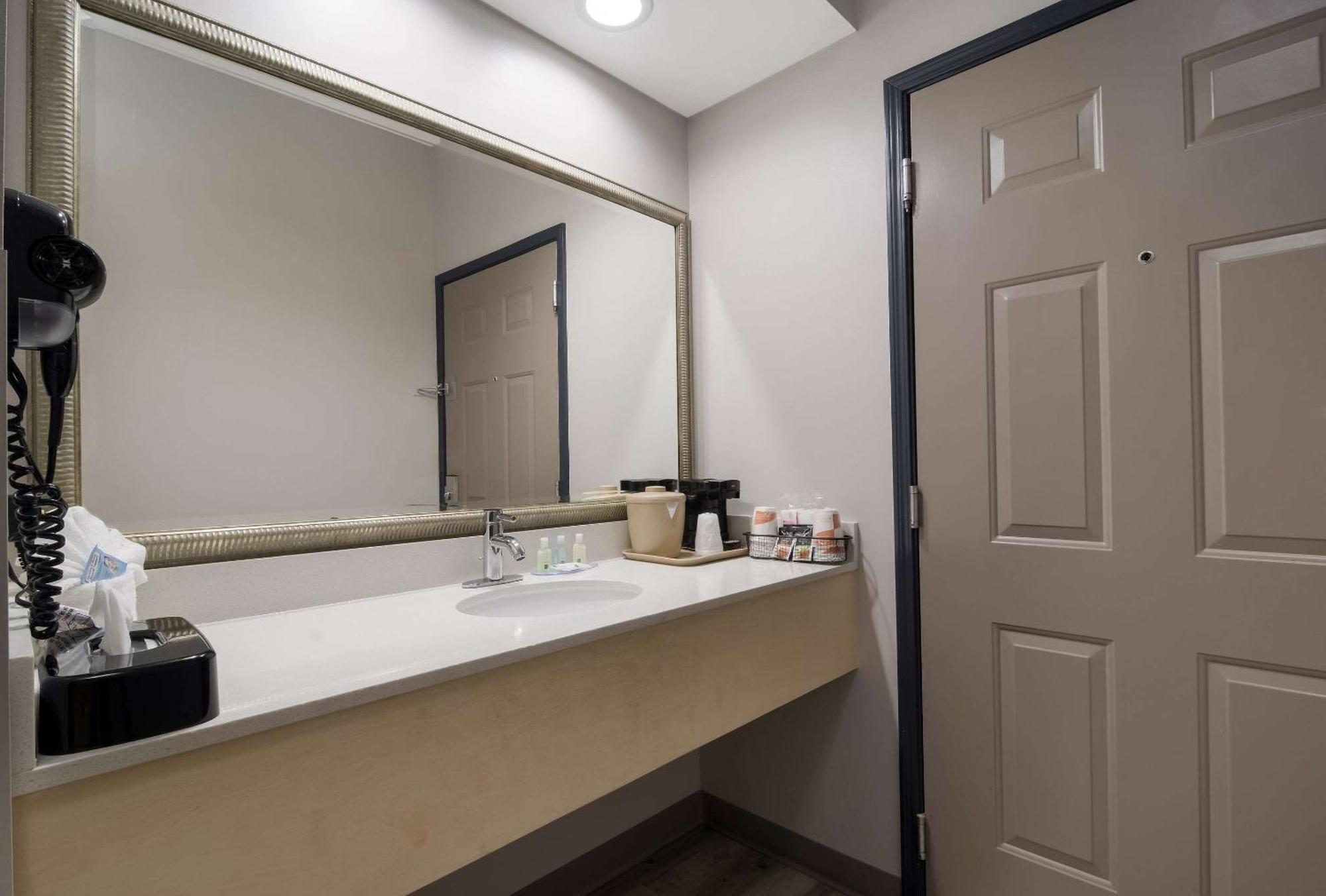 Quality Inn Goldsboro Exterior foto